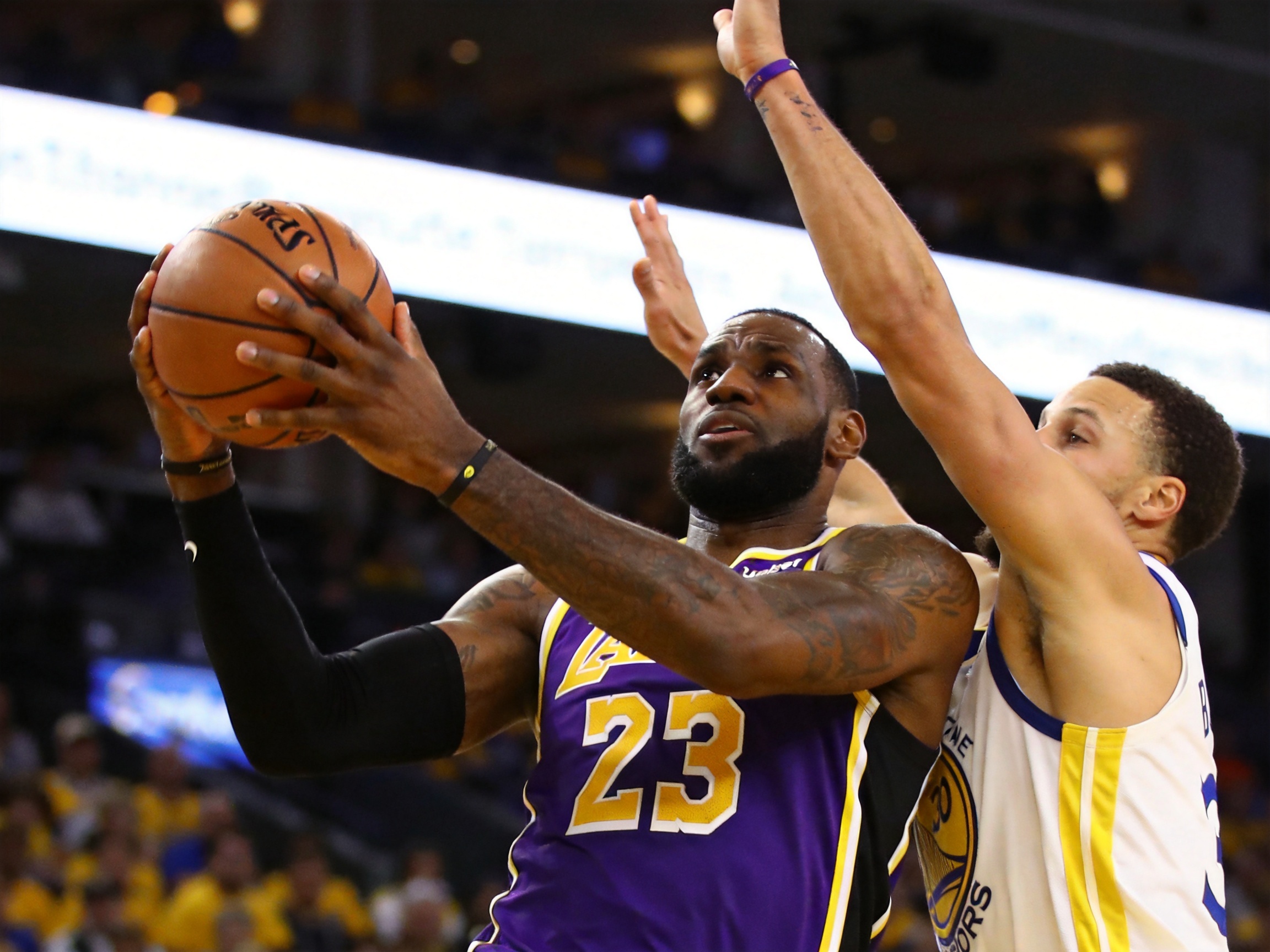 NBA湖人勇士比赛精彩集锦